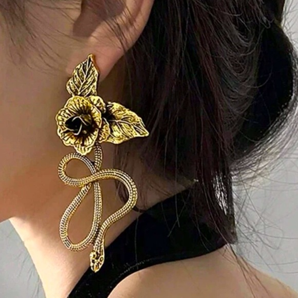 Rose Snake Dangle Earrings - Picture 2 of 8